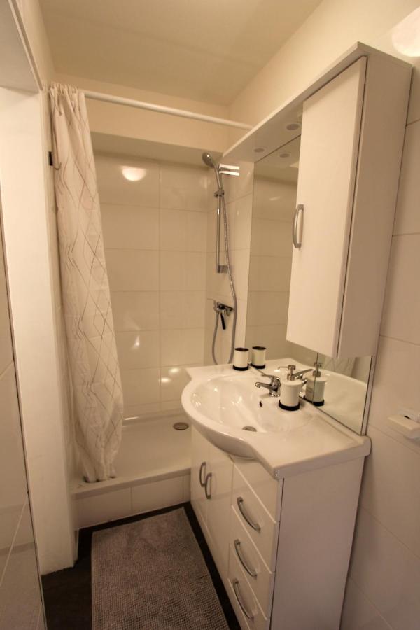 Wunderschoen Zwischen Ortsausgang Und Waldesrand Gelegene, Schoene Apartments Herzogenrath Eksteriør billede
